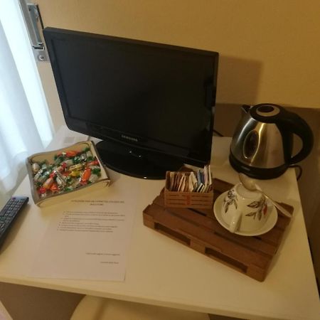 Locanda Della Pieve Tizzano Val Parma Eksteriør bilde